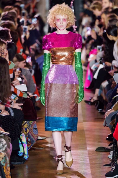 Look 19